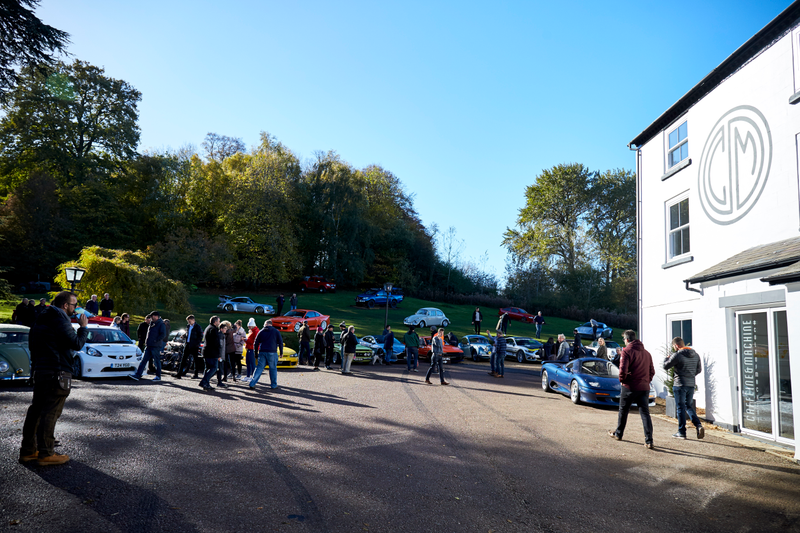 Illustration for article titled How a County Pub in England Became a Car Culture Hub